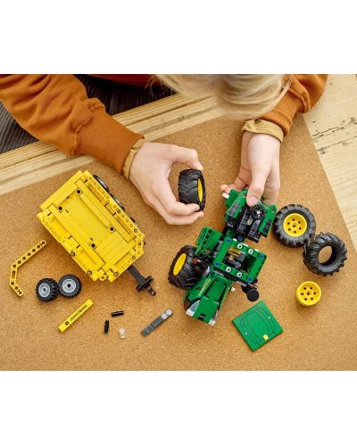 Constructor Lego Technic - John Deere 9620R 4WD Tractor (42136)	 - 8