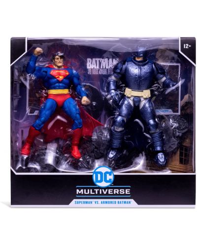 Set figurine de actiune McFarlane DC Comics: Multiverse - Superman vs Armored Batman (The Dark Knight Returns), 18 cm - 5