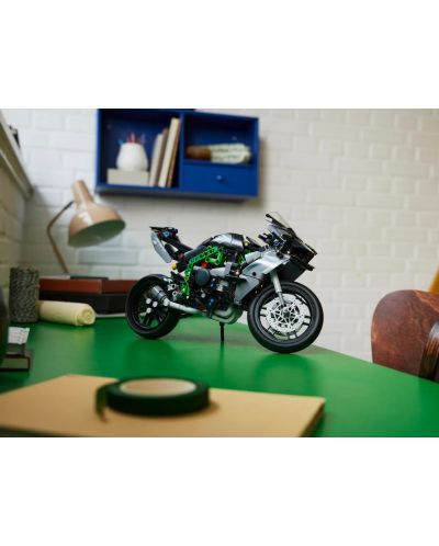Constructor LEGO Technic - Motocicleta Kawasaki Ninja H2R (42170) - 7
