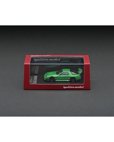 Model de colecție Ignition Model Modern: Automobile - Mazda RX-7