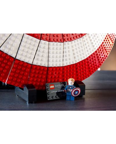 Constructor LEGO Marvel Super Heroes - Scutul lui Captain America (76262) - 7
