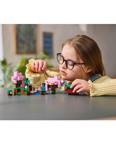 Constructor LEGO Minecraft - Grădină cu cireși (21260)  - 5
