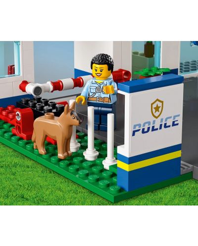 Constructor Lego City - Sectie de politie (60316) - 5