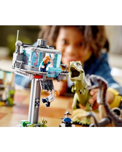 Constructor Lego Jurassic World - Atacul Gigantozaurului și Therizinozaurului (76949) - 9