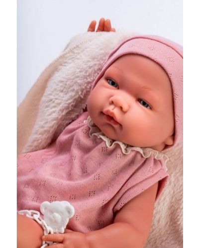 Păpușă bebeluș Asi Dolls - Maria, cu bodiul roz și pătură bej, 43 cm - 3