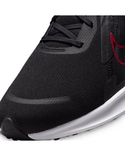 Încălțăminte sport pentru bărbați Nike - Quest 5, negre/albe - 6