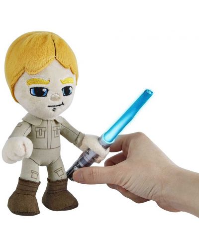 Figurină de pluș Mattel Movies: Star Wars - Luke Skywalker with Lightsaber (Light-Up), 19 cm - 2