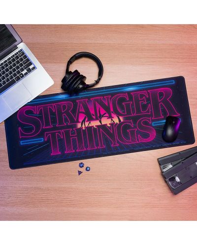 Covoraș de birou Paladone Television: Stranger Things - Arcade Logo - 3