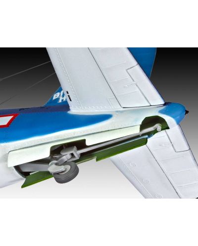 Model asamblat de avion militar Revell - Vought F4U-1A Corsair (4781) - 4