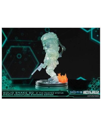 Statueta First 4 Figures Games: Metal Gear Solid - Snake Stealth Camouflage, 20 cm - 4