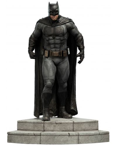 Statueta Weta DC Comics: Justice League - Batman (Zack Snyder's Justice league), 37 cm - 1