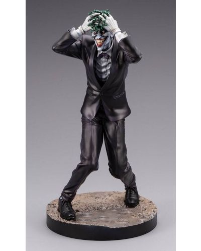Statuetă Kotobukiya DC Comics: Batman - The Joker ( The Killing Joke) (One Bad Day) (ARTFX), 30 cm - 2