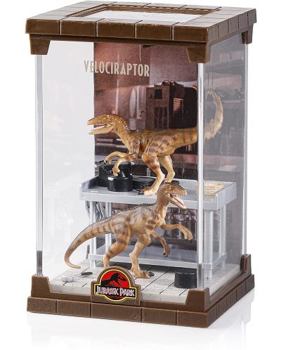 Figurina The Noble Collection Movies: Jurassic Park - Velociraptor, 18 cm - 2