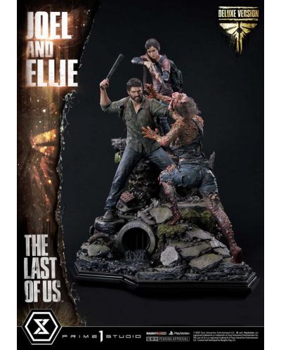 Statuetă Prime 1 Games: The Last of Us Part I - Joel & Ellie (Deluxe Version), 73 cm - 2