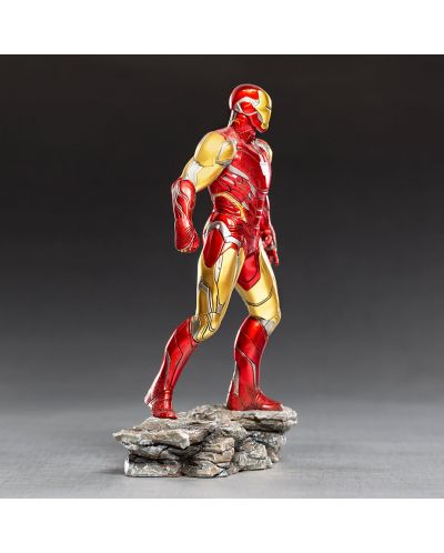 Figurină Iron Studios Marvel: Avengers - Iron Man Ultimate, 24 cm - 6