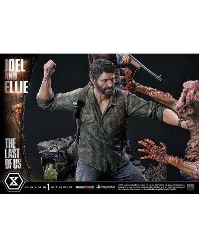 Statuetă Prime 1 Games: The Last of Us Part I - Joel & Ellie (Deluxe Version), 73 cm - 3