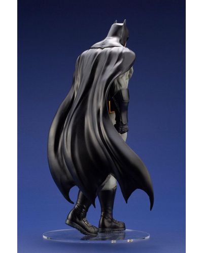Figurină Kotobukiya DC Comics: Batman - Last Knight on Earth (ARTFX), 30 cm - 5