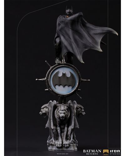 Statueta Iron Studios DC Comics: Batman - Batman (Batman Returns) (Deluxe Version), 34 cm - 2