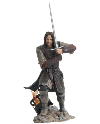 Statuetă Diamond Select Movies: The Lord of the Rings - Aragorn, 25 cm - 1