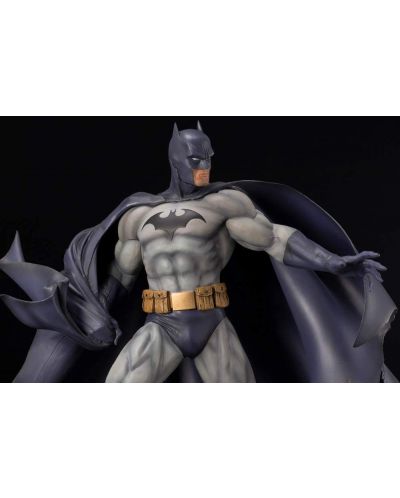 Statueta Kotobukiya DC Comics: Batman - Batman (Hush), 28 cm - 6