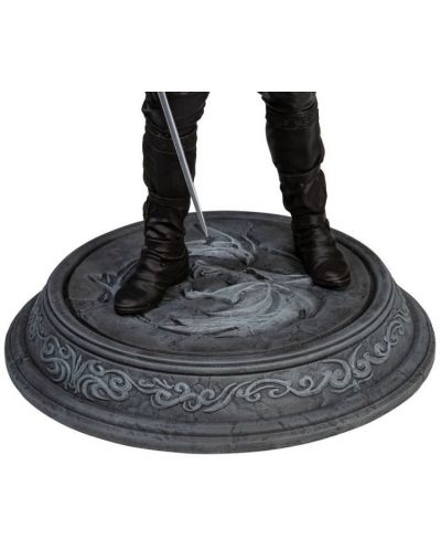 Figurina Dark Horse Television: The Witcher - Geralt (Transformed), 24 cm - 8