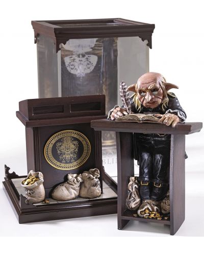 Statueta The Noble Collection Movies: Harry Potter - Gringotts Goblin (Magical Creatures), 19 cm	 - 3