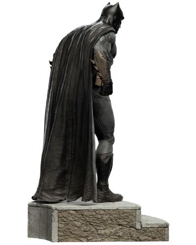 Statueta Weta DC Comics: Justice League - Batman (Zack Snyder's Justice league), 37 cm - 4