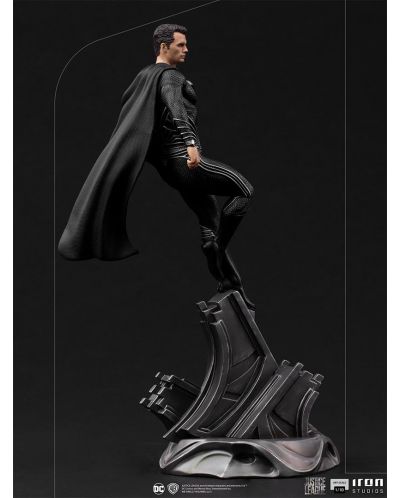 Figurină Iron Studios DC Comics: Justice League - Black Suit Superman, 30 cm - 6