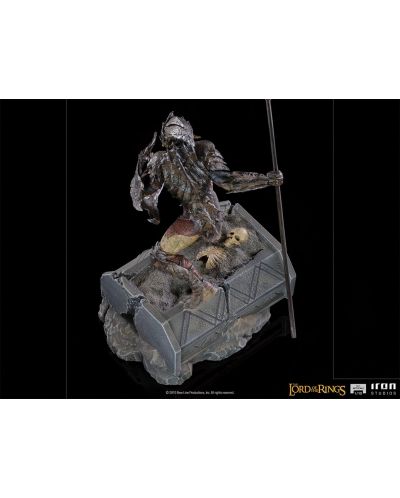 Statuetă Iron Studios Movies: Lord of The Rings - Armored Orc, 20 cm - 9