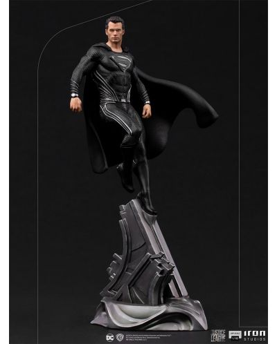 Figurină Iron Studios DC Comics: Justice League - Black Suit Superman, 30 cm - 3