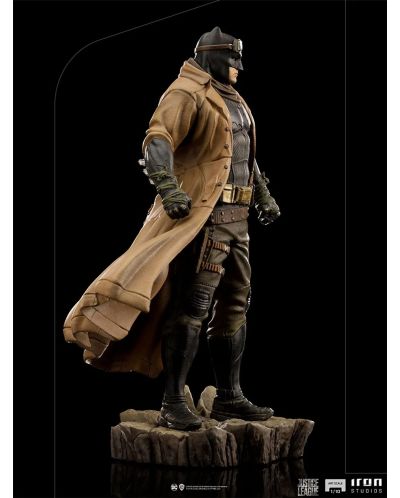 Iron Studios DC Comics: Justice League - Statuie Knightmare Batman (Justice League a lui Zack Snyder), 22 cm - 3