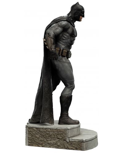 Statueta Weta DC Comics: Justice League - Batman (Zack Snyder's Justice league), 37 cm - 3
