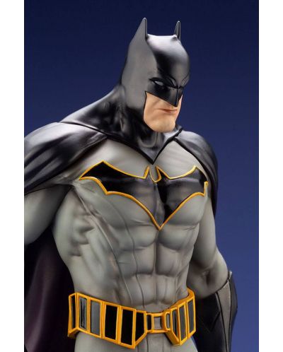 Figurină Kotobukiya DC Comics: Batman - Last Knight on Earth (ARTFX), 30 cm - 8