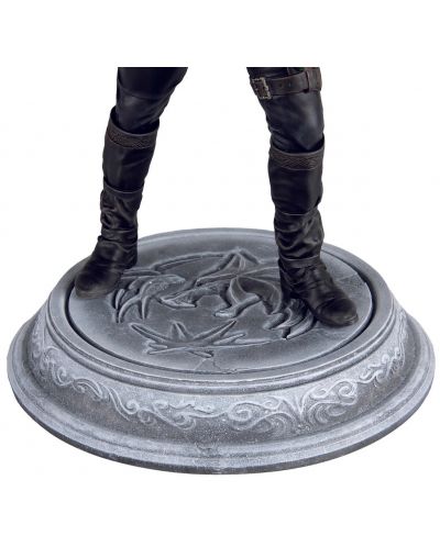 Dark Horse Television statue: The Witcher - Geralt (Sezonul 2), 24 cm - 8