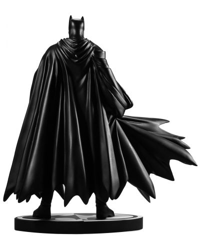 Statuetâ McFarlane DC Comics: Batman - Batman (Black & White) (DC Direct) (By Lee Weeks), 19 cm - 4