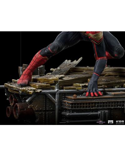 Figurină Iron Studios Marvel: Spider-Man - Spider-Man (Peter #1), 19 cm - 8