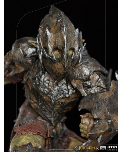Statuetă Iron Studios Movies: Lord of The Rings - Armored Orc, 20 cm - 6