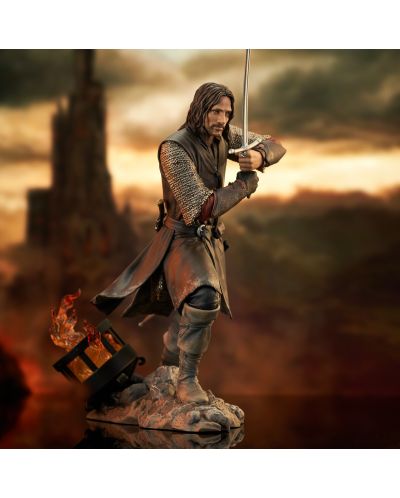 Statuetă Diamond Select Movies: The Lord of the Rings - Aragorn, 25 cm - 7
