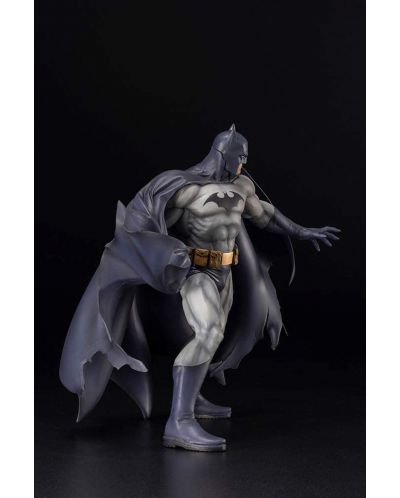 Statueta Kotobukiya DC Comics: Batman - Batman (Hush), 28 cm - 3
