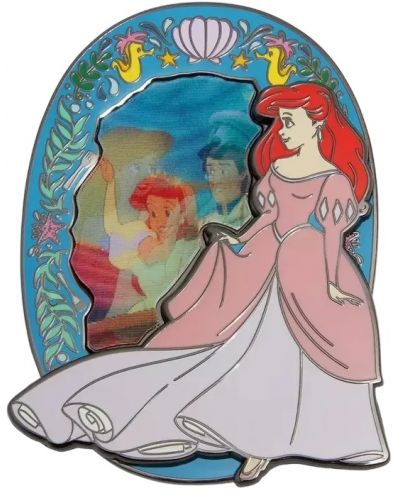 Insigna Loungefly Disney: The Little Mermaid - Lenticular Princess - 1
