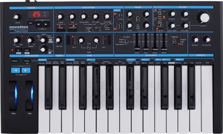 Sintetizator Novation Bass Station II, negru - imagine 1