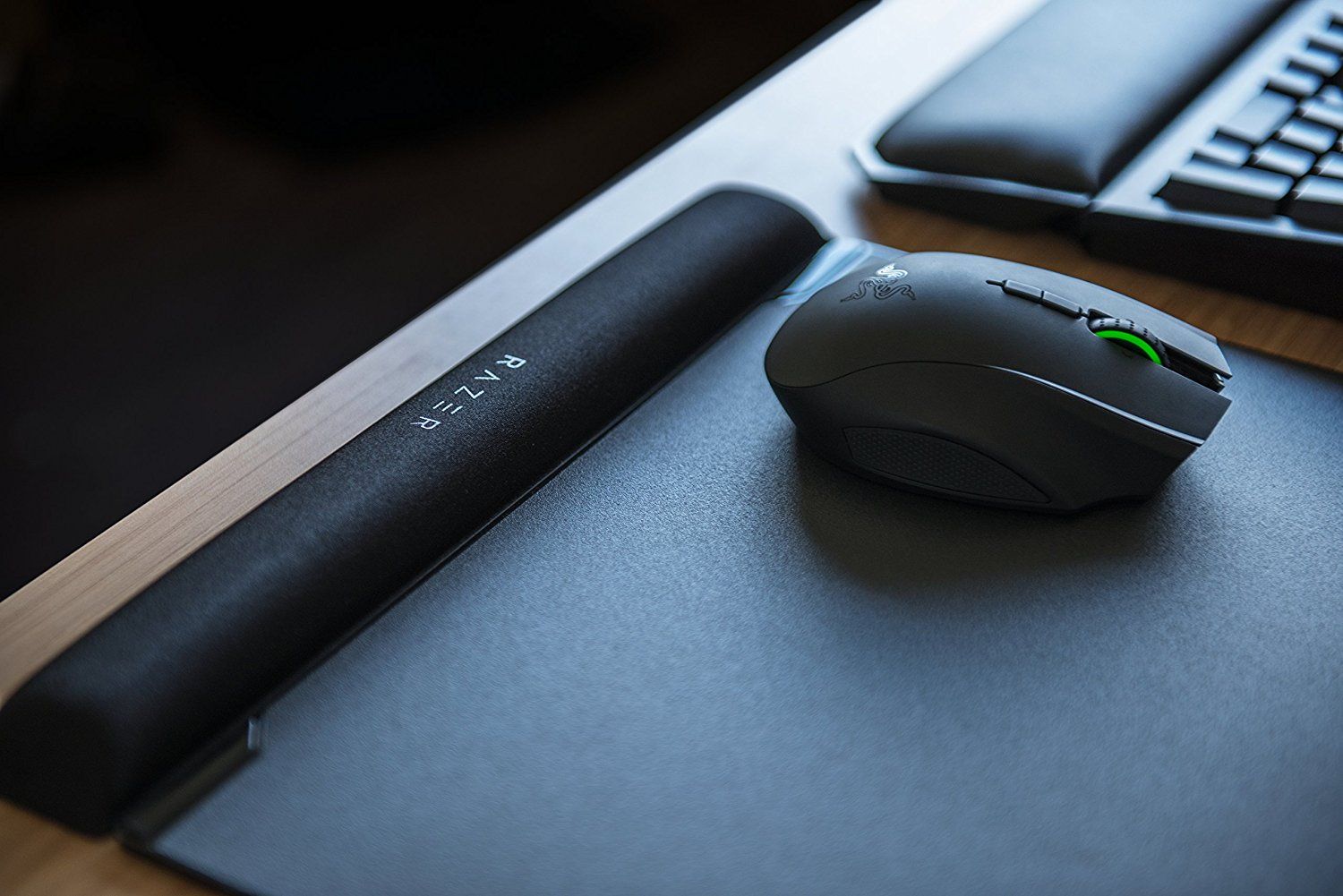 Mousepad gaming pentru mouse Razer Vespula V2 | Ozone.ro