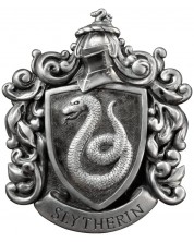 Decorul din spatele peretelui de la The Noble Collection Movies: Harry Potter - Stema școlii Slytherin