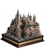 Dioramă The Noble Collection Movies: Harry Potter - Hogwarts, 33 cm