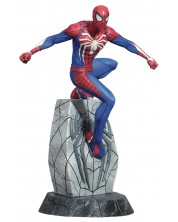 Statuetă Diamond Select Marvel Gallery - Spider-Man, 23 cm