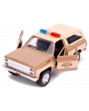 Metalică Jada Toys Hollywood Rides - Stranger Things: Mașina lui Hopper, 1:32
