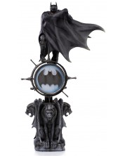 Statueta Iron Studios DC Comics: Batman - Batman (Batman Returns) (Deluxe Version), 34 cm