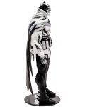 Figurina de actiune McFarlane DC Comics: Multiverse - Batman (Batman White Knight) (Sketch Edition) (Gold Label), 18 cm - 6t