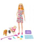 Set joc Barbie - Barbie cu cățeluși și un câine în scaun cu roțile - 1t