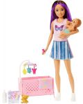 Set de joc Barbie Skipper - Baby-sitter Barbie cu șuvițe mov, cămașă cu fluture - 2t